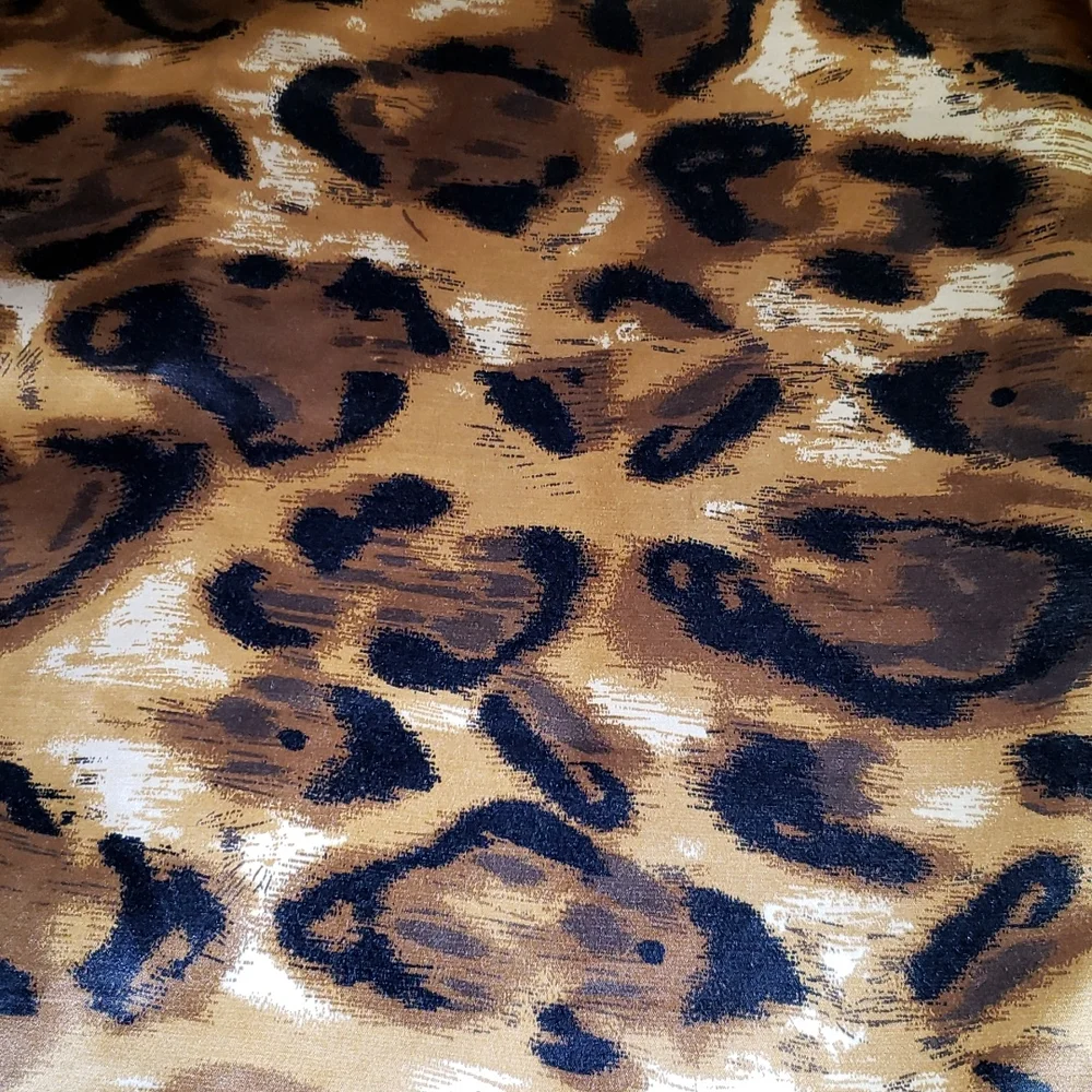 DStudio Leopard Print Pencil Skirt (0322) - Picture 2 of 5
